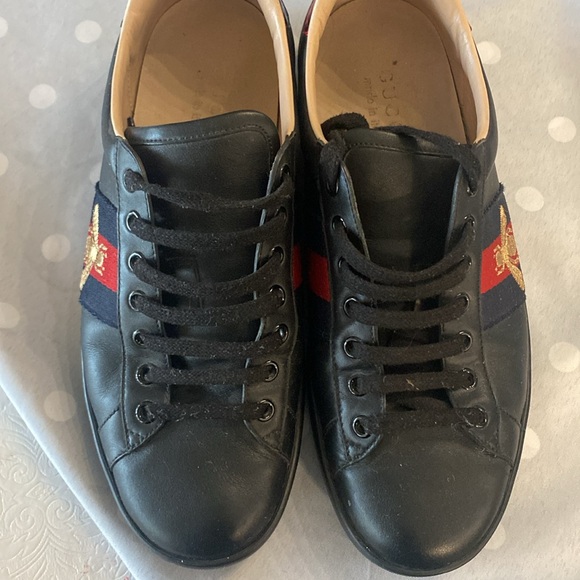 Gently used Gucci, running shoes size 9 - Picture 4 of 4